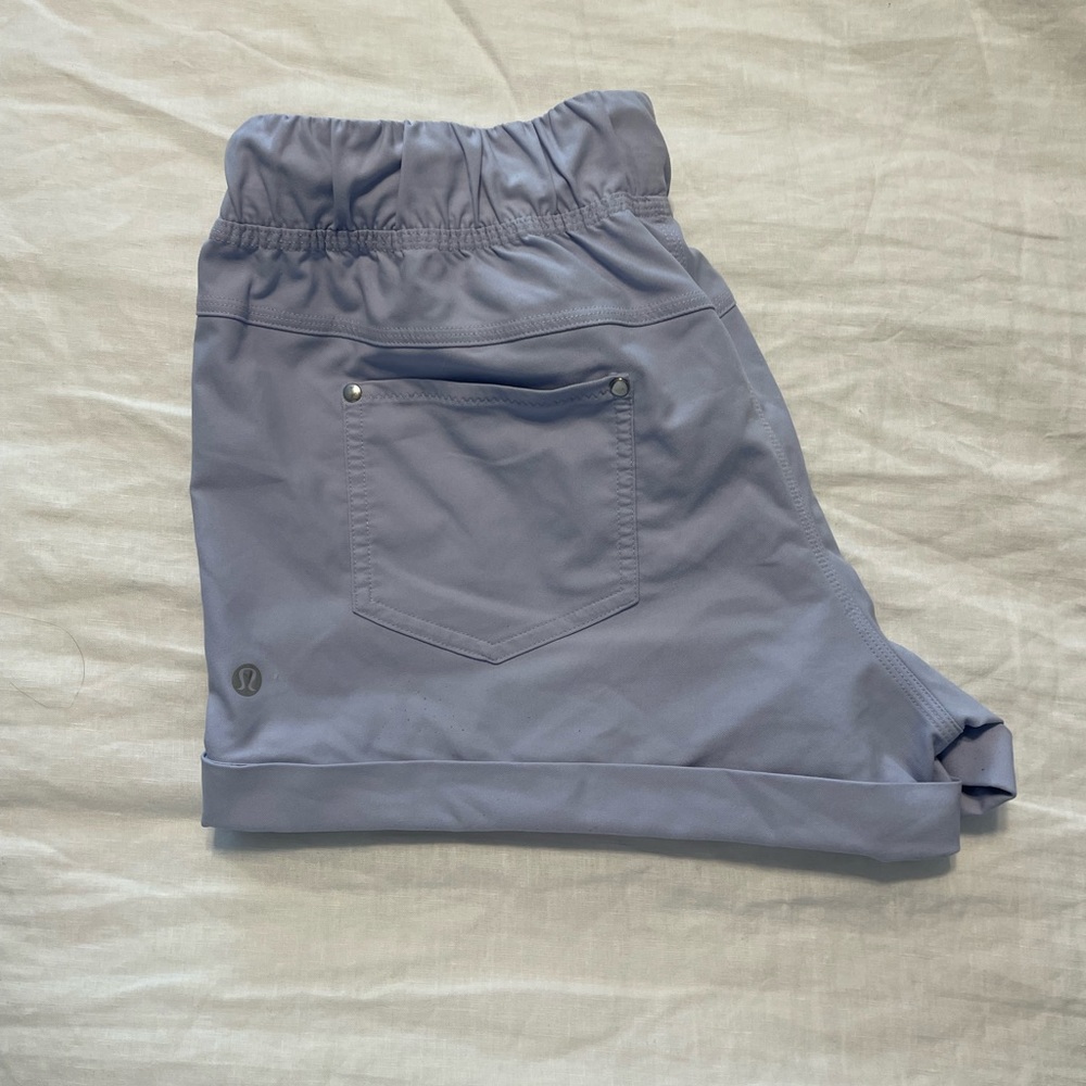 Lululemon Play All Day Short Size 10 Lilac